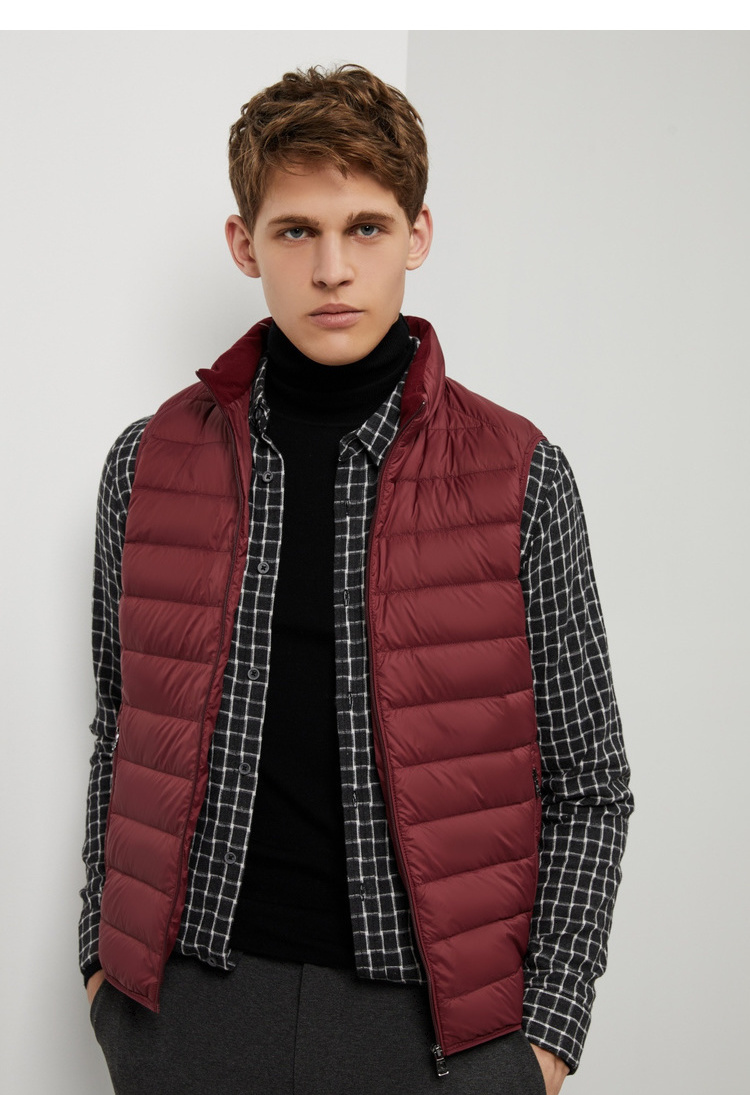 波司登轻薄羽绒马甲男士短款立领休闲舒适保暖背心