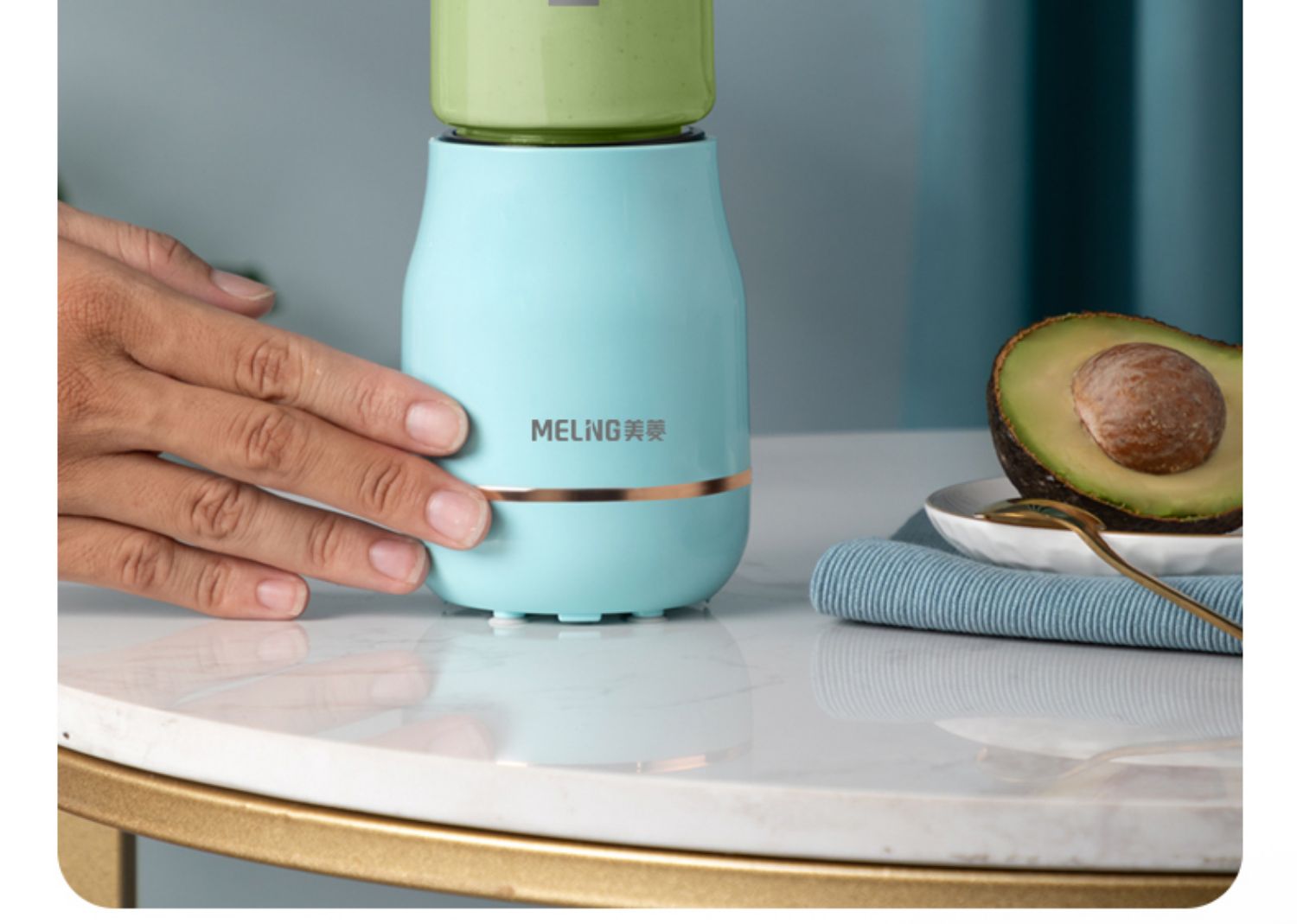 美菱meling便携式榨汁机家用水果小型果汁杯多功能迷你学生电动榨汁杯