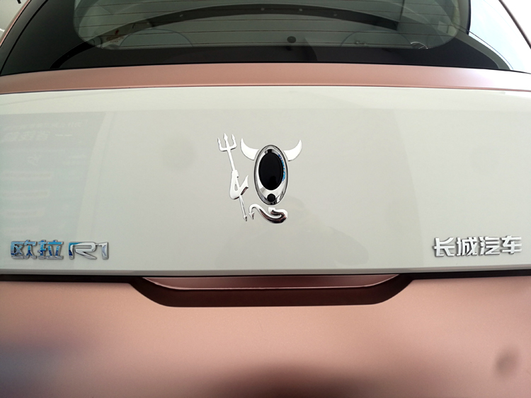 舒适主义欧拉r1 欧拉iq 专用改装车贴 天使翅膀后车标贴 尾标贴 专用