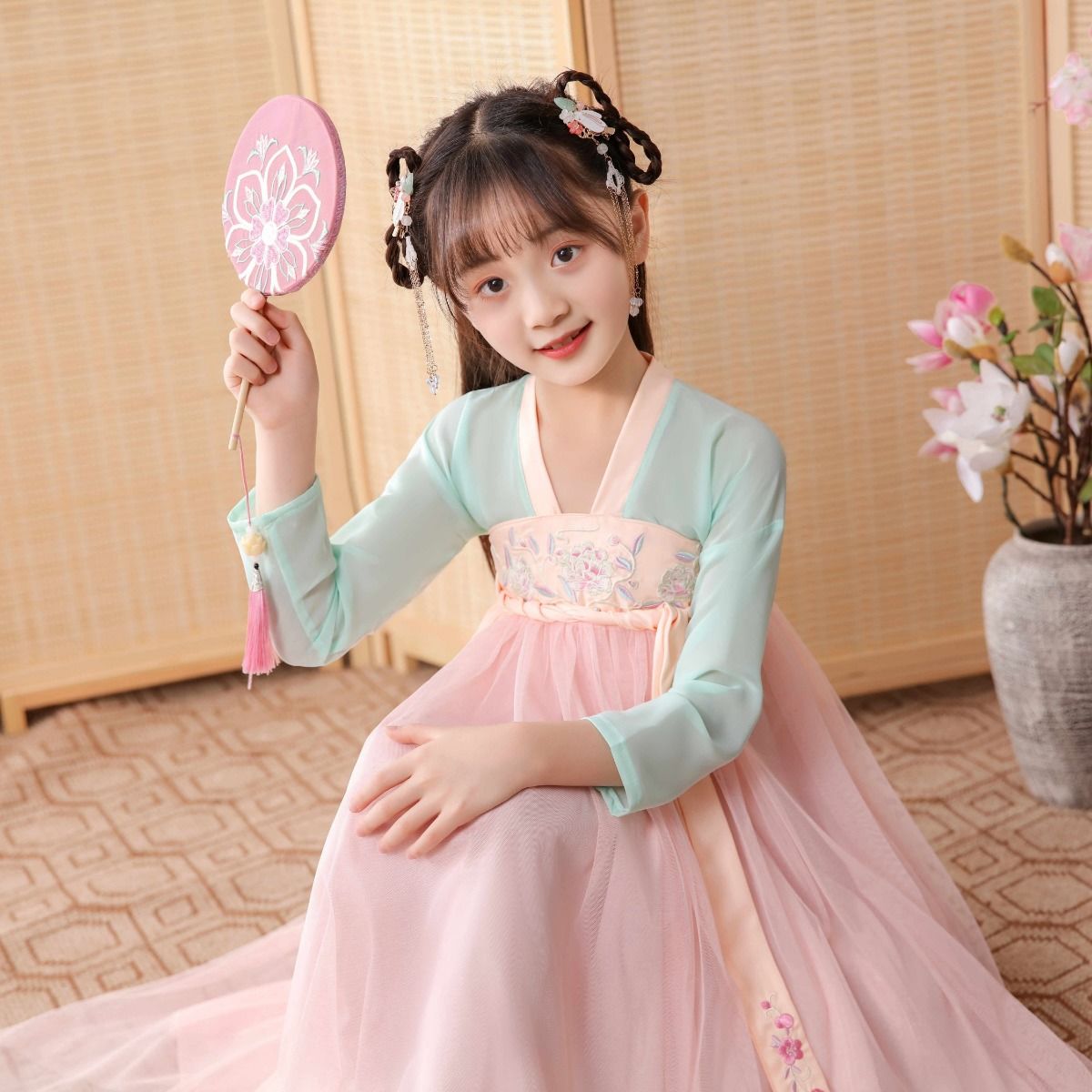 儿童汉服女童古装新款齐胸襦裙刺绣仙女纱裙粉色浅绿色上衣粉色纱裙