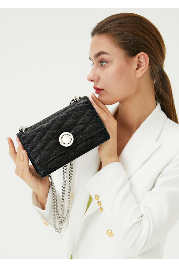 camilakorali旗舰店小ck2021新款精品女包包单肩斜挎渐变彩虹菱格链条