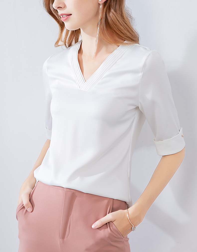 晚白(onebuye)女士衬衫 晚白2019新品时尚休闲百搭职业常规款纯色v领
