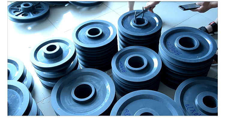 塔吊优质黑色浇筑尼龙轮高耐磨绳轮钢丝绳滑轮塔机配件