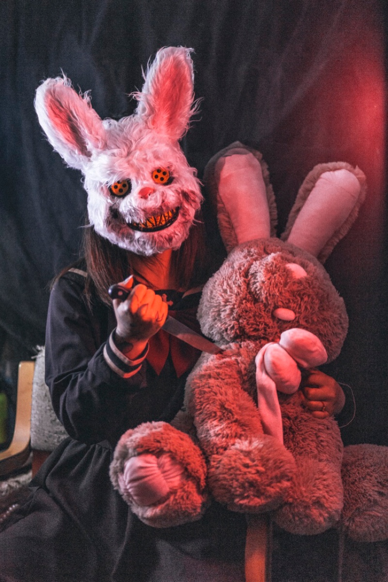 可爱兔子面具jk恶魔兔子面具全脸恐怖血腥头套万圣节毛绒可爱拍照道具