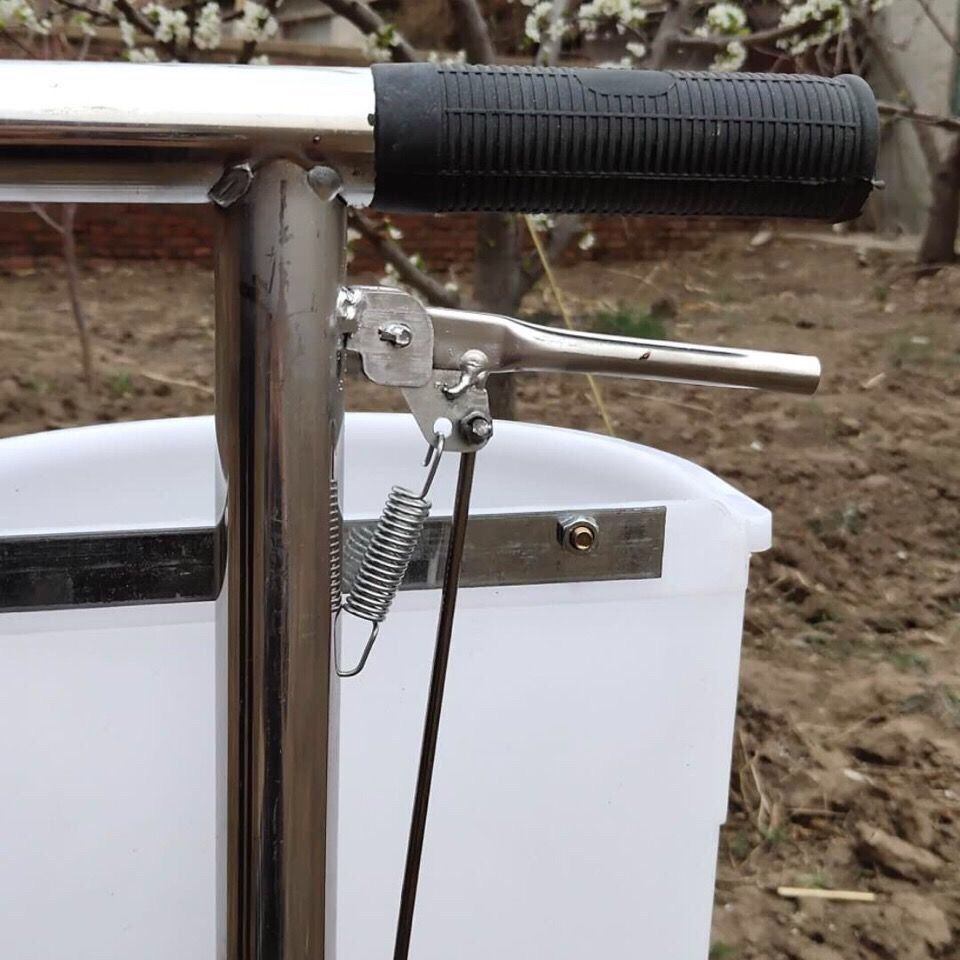 小白桶多功能软硬两用施肥器小白筒款玉米果蔬果园施肥神器