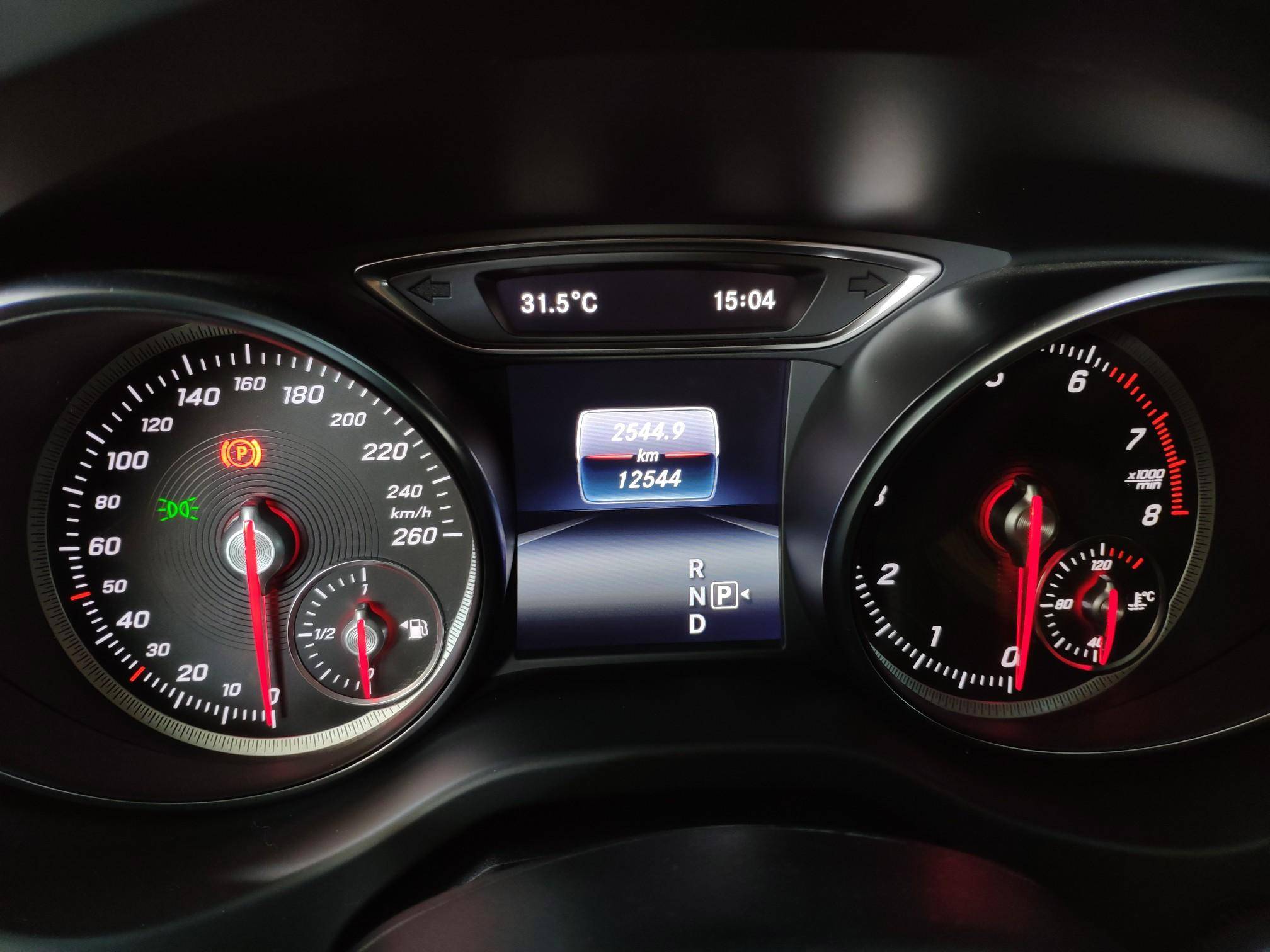 【订金销售】2018款 奔驰gla级 gla200 动感型 分期购 二手汽车