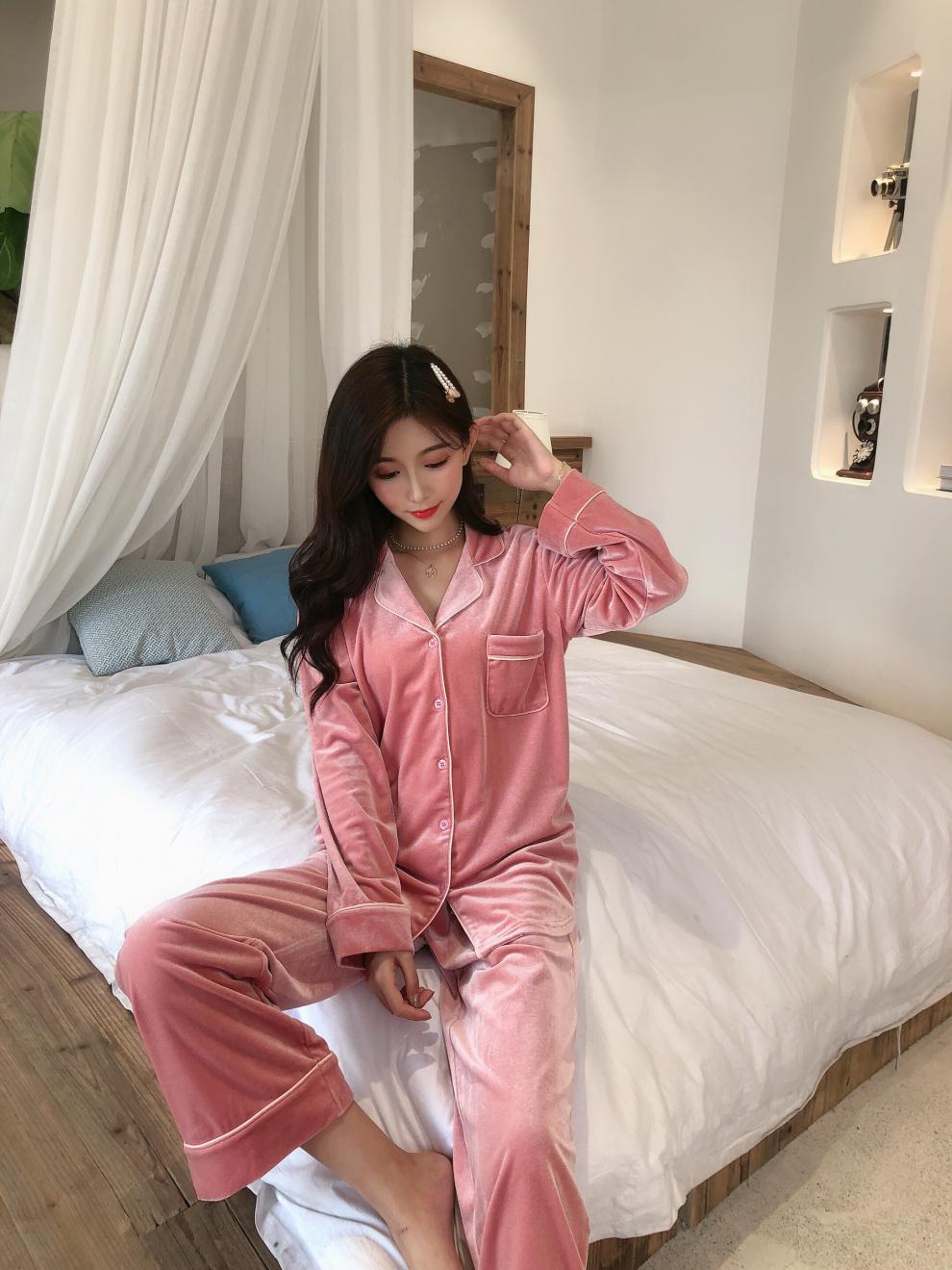 波迷娜(bomina)家居服/睡衣 波迷娜(bomina)紫色丝绒睡衣男情侣睡衣女