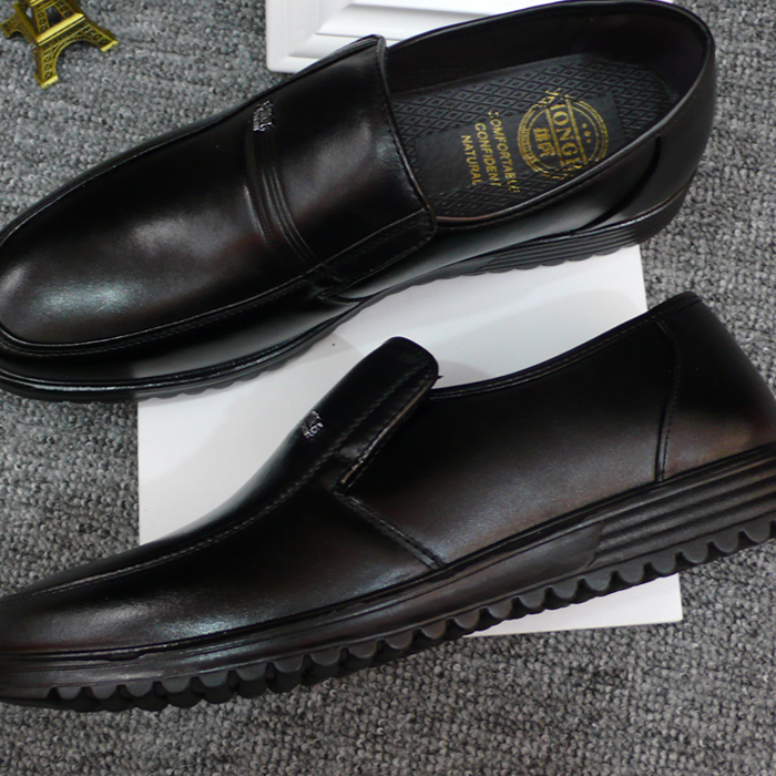 喻娄品牌雄虎2019新款男士真皮聚酯底秋季皮鞋透气爸爸鞋工作鞋一脚蹬