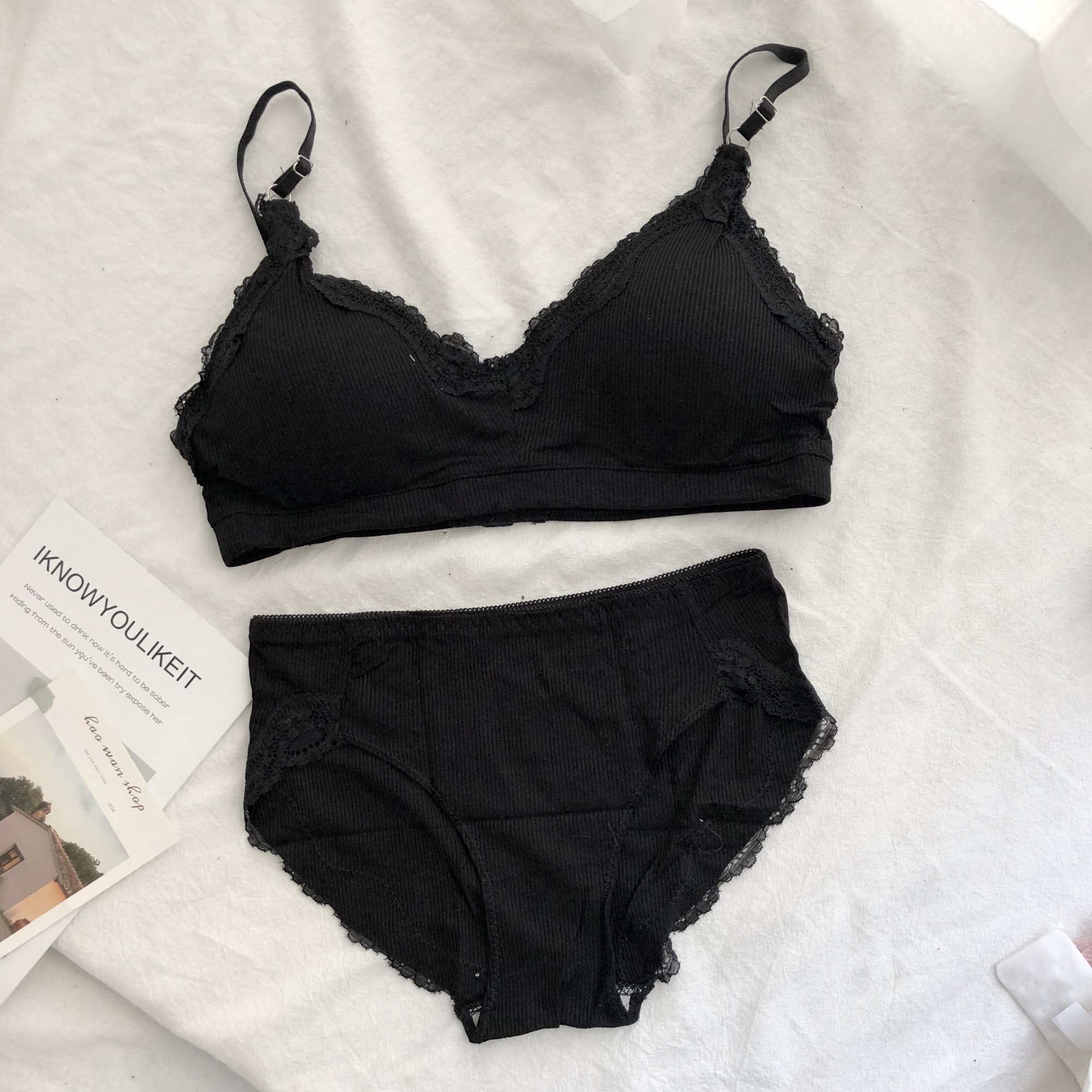 述雅性感内衣套装内裤一套女学生高中少女法式女生ins日系吊带打底