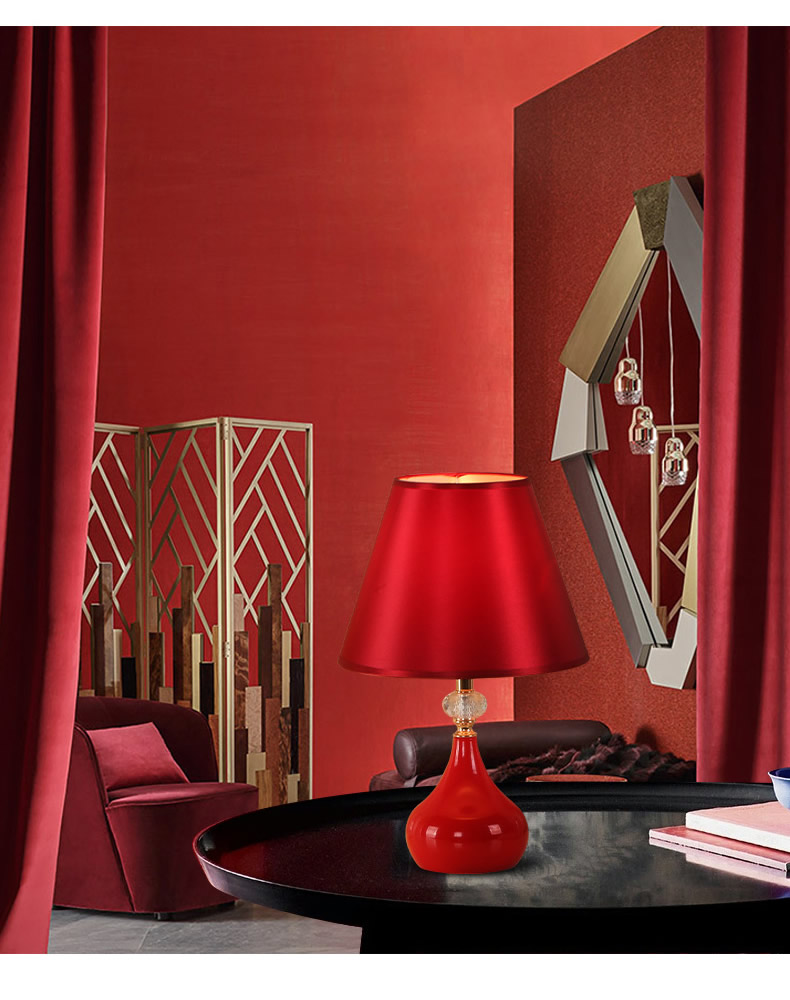 新款现代闪电客时尚红色台灯卧室床头房间结婚婚庆陪嫁送礼温馨浪漫