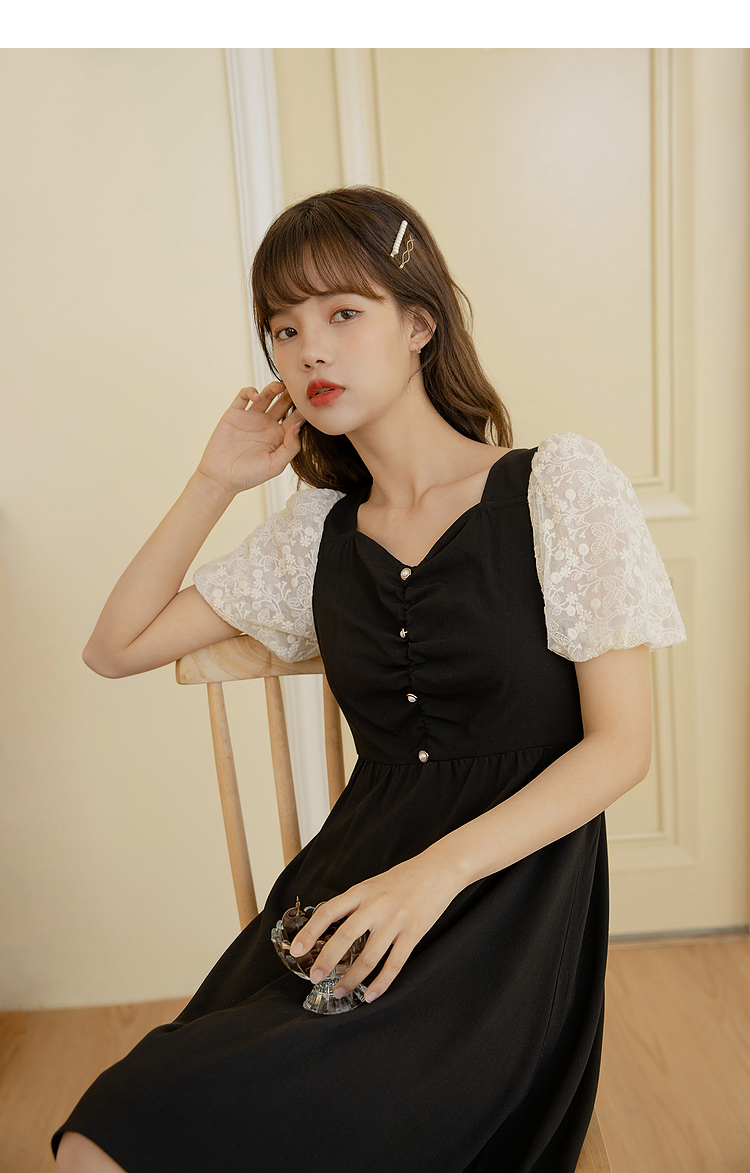 茵曼2021夏装新款复古桃心领褶皱珍珠扣绣花网纱花苞袖连衣裙法式【f