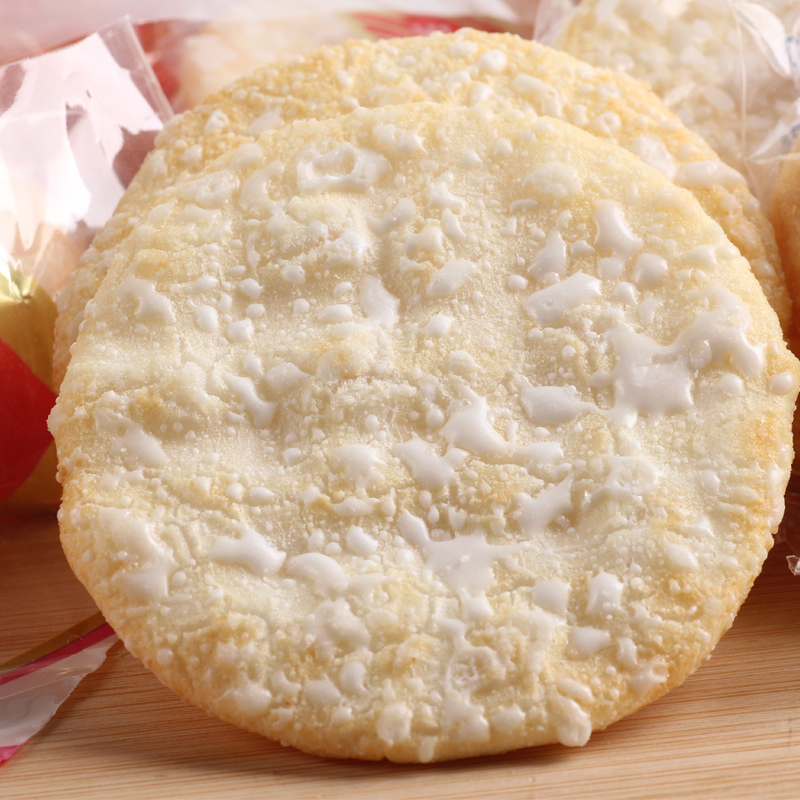 雪饼仙贝零食大米饼膨化米果饼干小吃