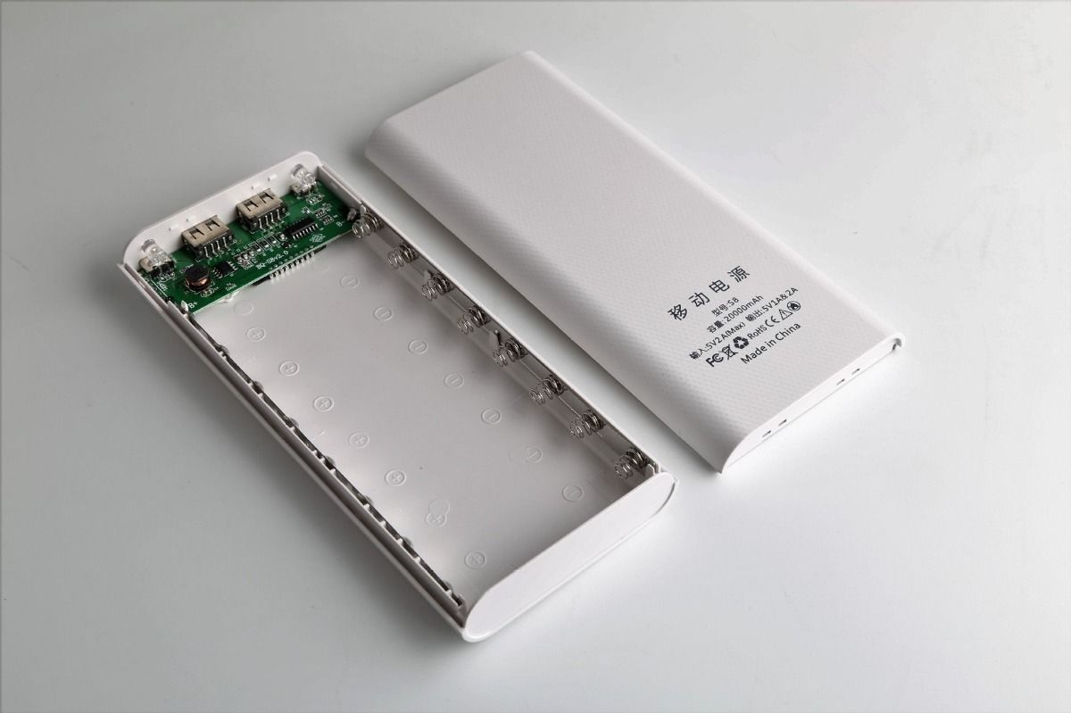 6节8节免焊接移动电源diy18650毫安电池盒组装充电宝外壳配件通用8节