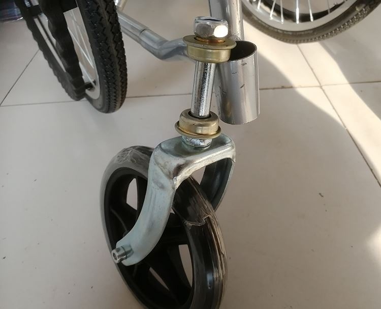 定做轮椅配件前轮前叉轴承轮椅车轮子前小轮转向立轴带沿碗型压力轴承