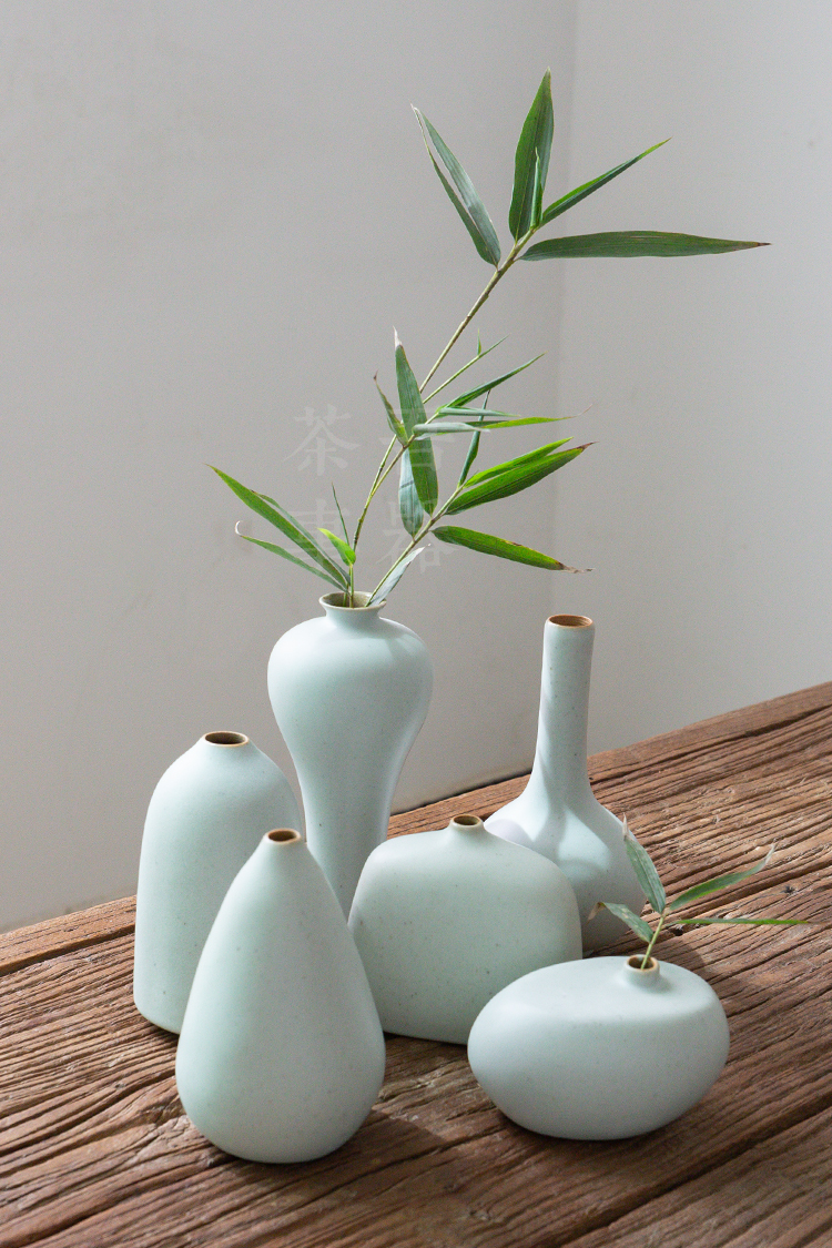 陶瓷汝白釉小花瓶日式花插小瓶子创意摆件简约茶席茶道插花小花器 封