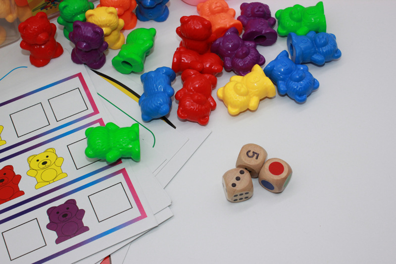 彩虹砝码小熊教具手脑协调幼儿园计数游戏宝宝早教3g六色120粒小熊