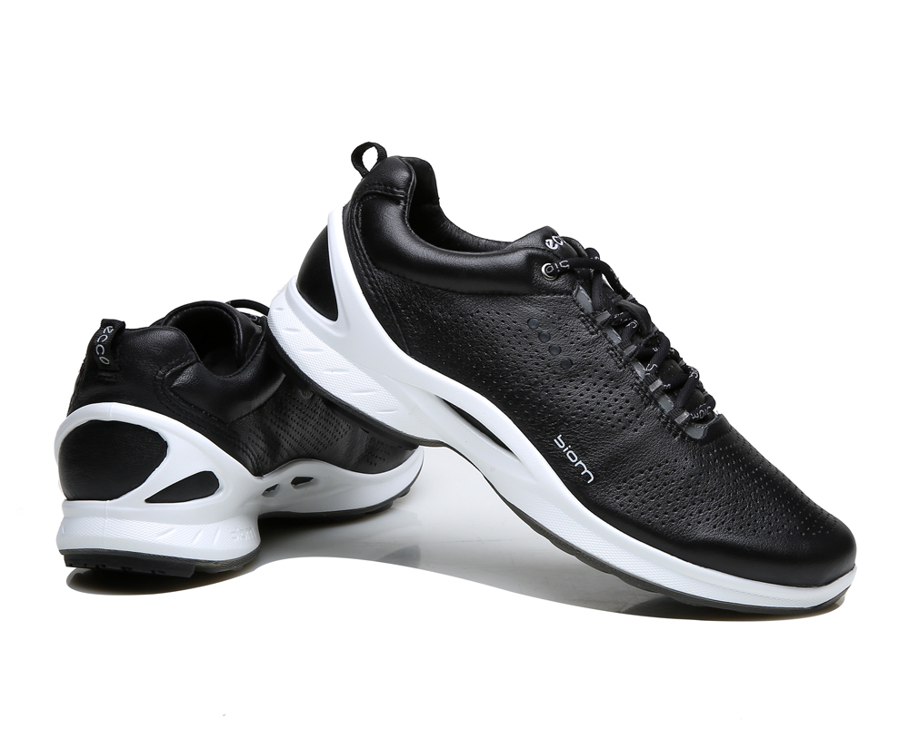 ecco爱步男鞋春夏新款户外运动鞋透气系带务防滑低帮休闲鞋837514