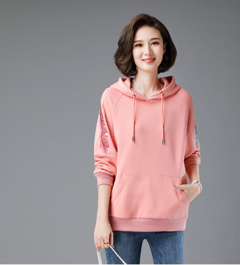 珂卡慕kekamu女士春天穿的衣服卫衣短外套女2020新款春韩版妈妈宽松连