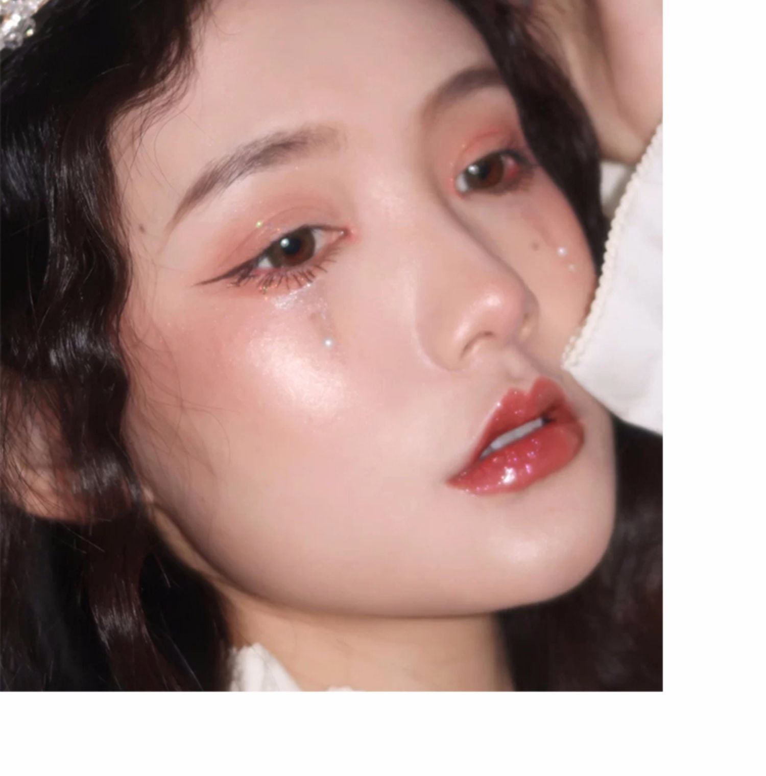 泪钻眼妆小钻贴片眼角贴珍珠新娘妆脸上贴钻网红脸贴纸脸部化妆女三维