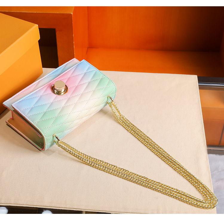 香港代购真皮小ck女包百搭彩虹包今年流行菱格链条单肩斜挎包彩虹包