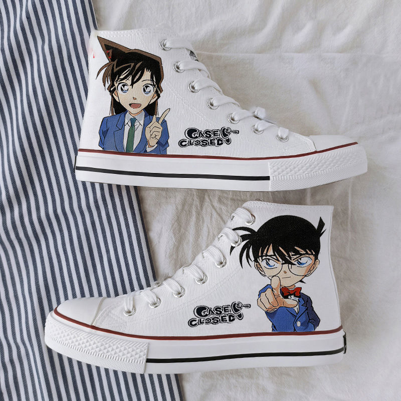 《秋冬加绒柯南同款动漫联名鞋女日系周边男帆布鞋卡通涂鸦板情侣鞋