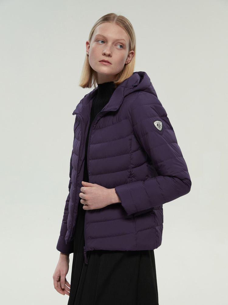 波司登(bosideng)女士羽绒服 波司登轻薄羽绒服2020年新款女时尚白