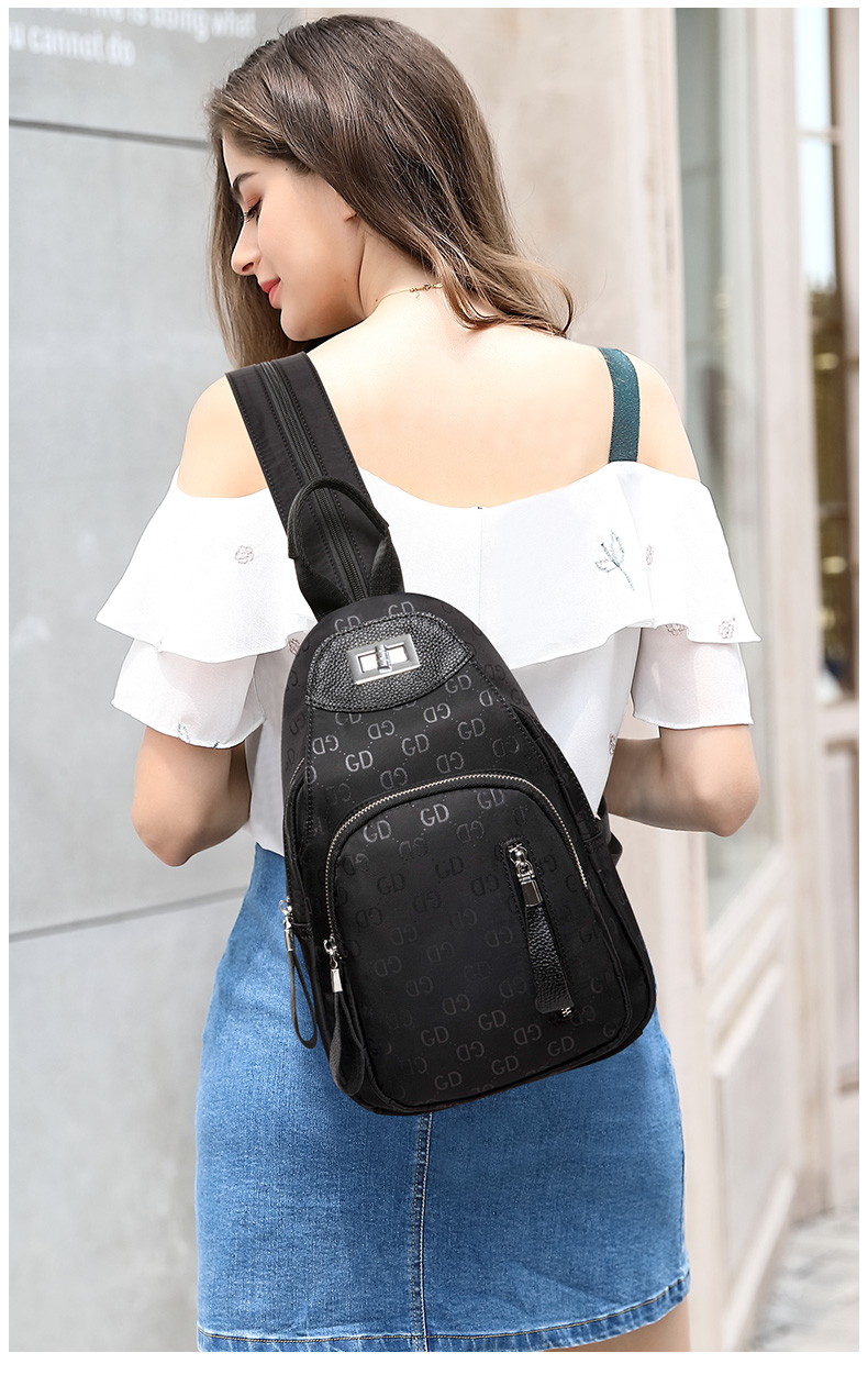 胸包女新款2020时尚帆布斜挎包胸前小包包女士运动街头双肩背包女 艾