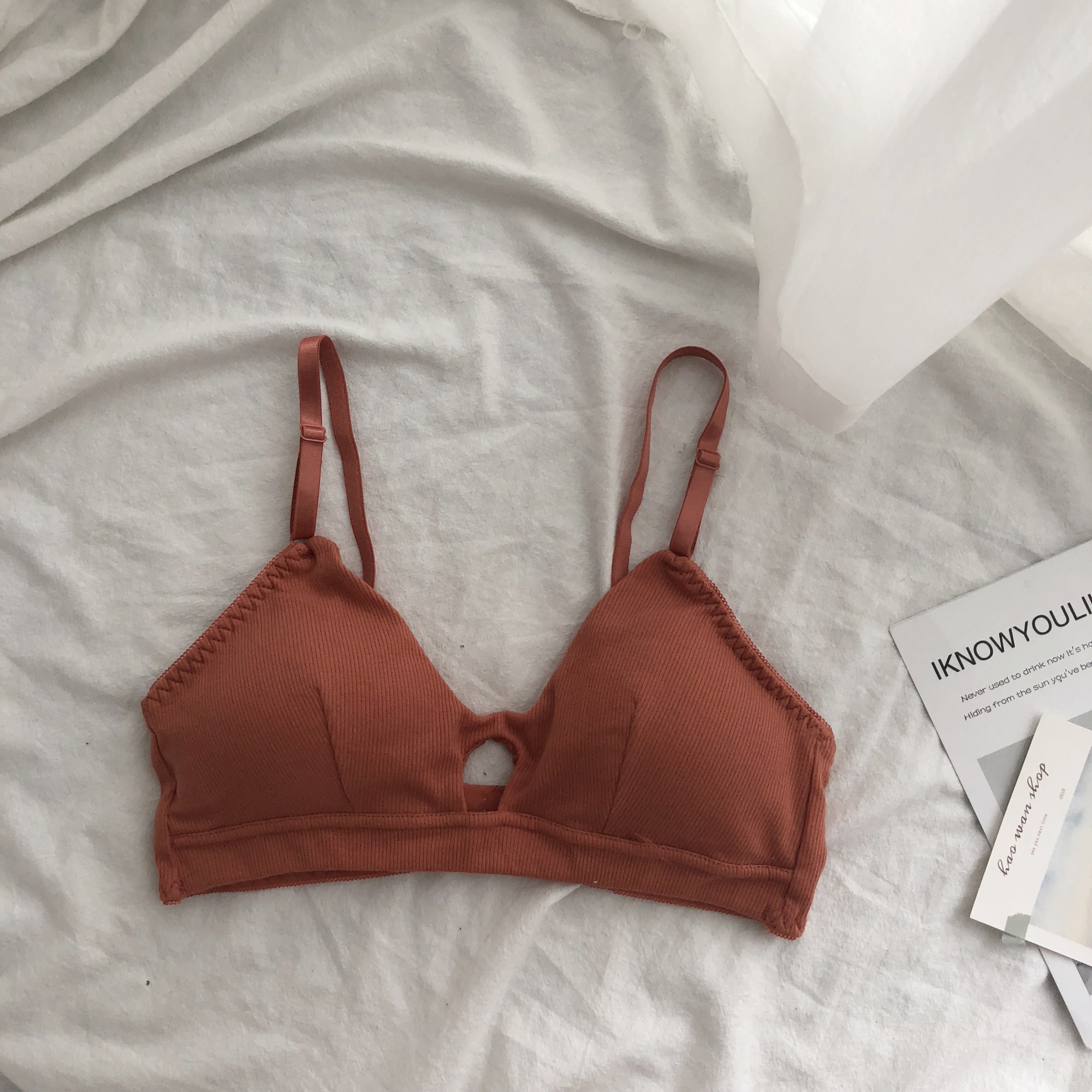 七斓春季2019新款女装法式三角杯薄款文胸无钢圈学生内衣胸罩高中少女