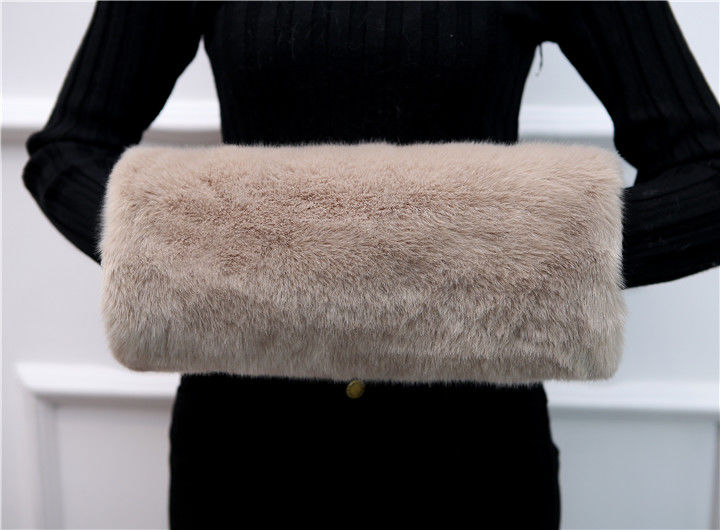 《送中老年人长辈礼物皮质冬天保暖袖手捂子暖手宝