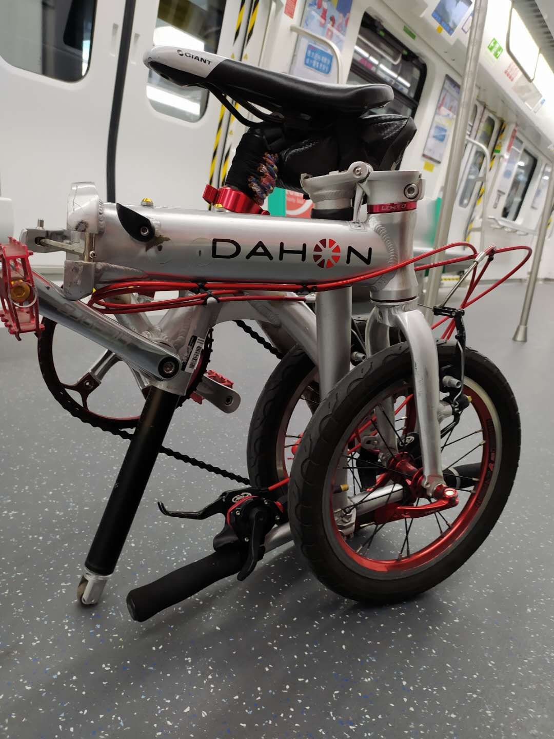 单向推行导轮绿色大行折叠自行车辅助轮p8412电动车停车轮子360度旋转