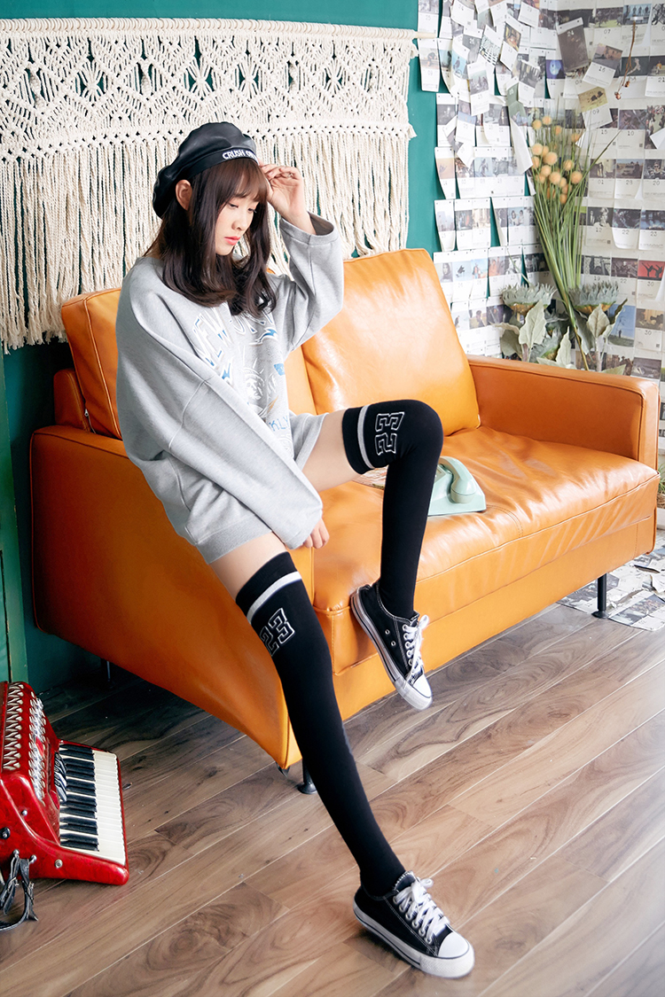 日系过膝袜子女高筒袜棉学院风防滑堆堆袜23字母长筒袜春秋