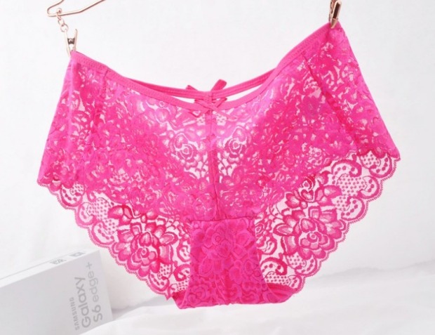 热卖高档蕾丝无痕镂空女士内裤透明性感诱惑大码火辣中腰三角透气裤头