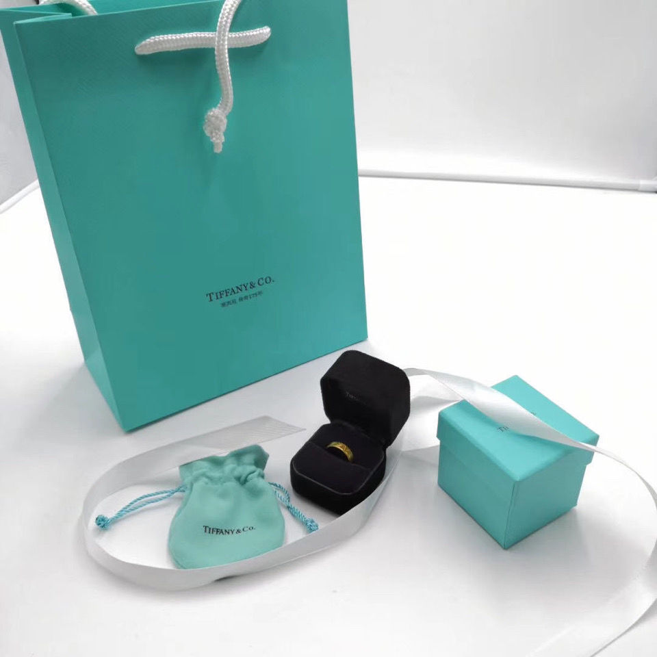 tiffany蒂芙尼t家戒指项链蒂芙绿皮戒指项链首饰盒包装盒大手提袋