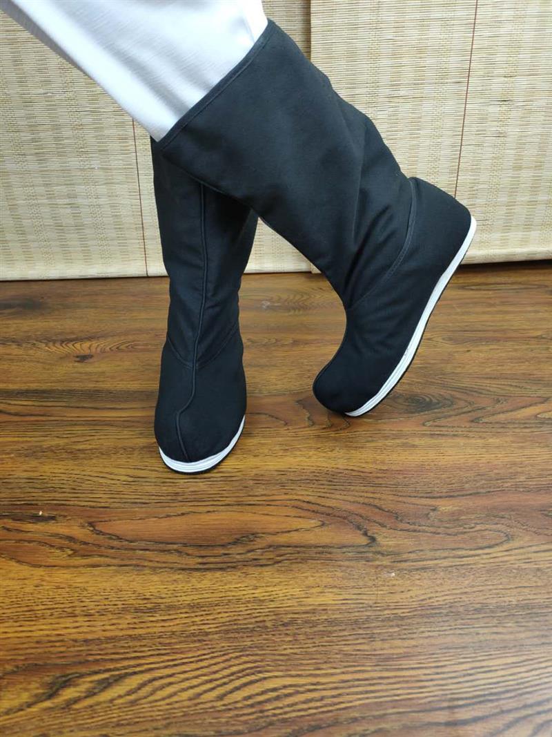 汉服百搭靴子九尾狐刺绣翘头鞋舞蹈古装内增高靴男女拍照