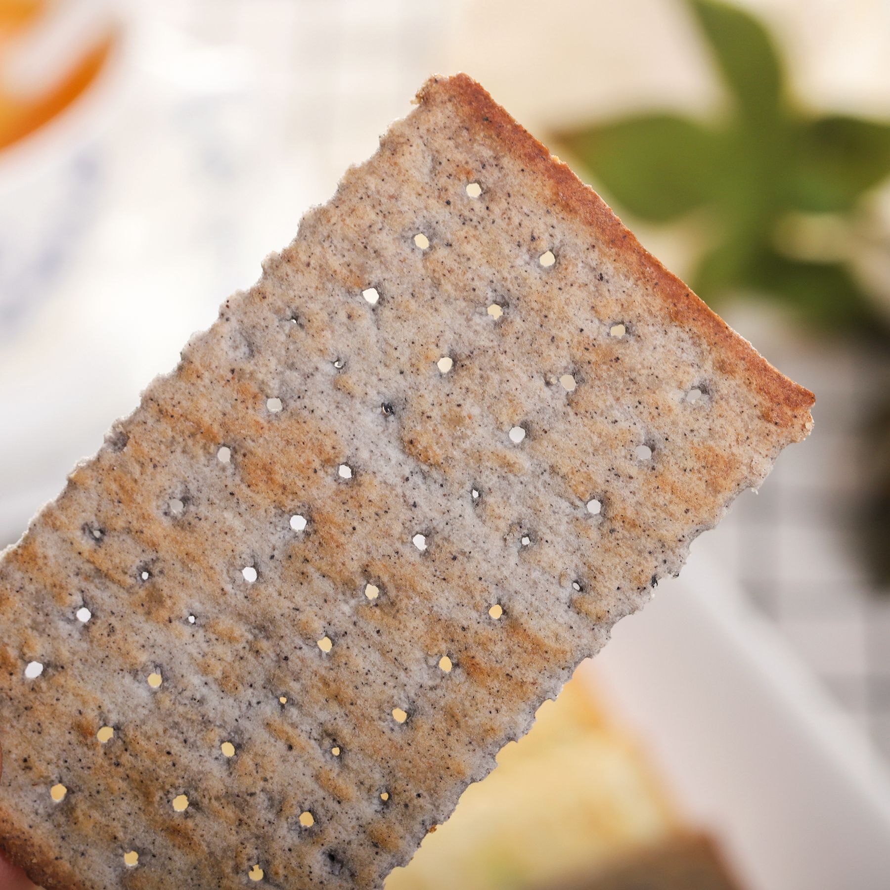 美丹白苏打饼干约鲜葱芝麻黑米口味无蔗糖木糖醇饼干芝麻味