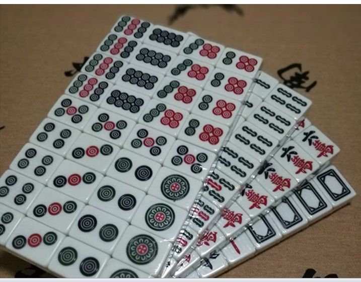 家用麻将牌一级品大号手搓麻将40号42号38中号送礼品