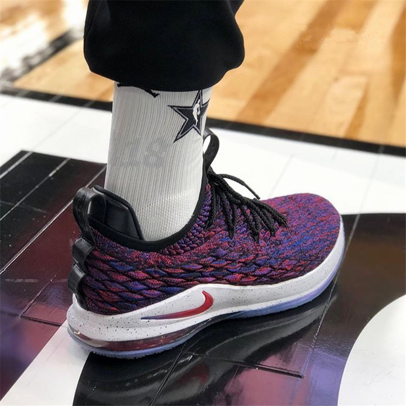nike耐克lbj15low詹姆斯15代詹15低帮实战团队外场气垫篮球鞋ao1756